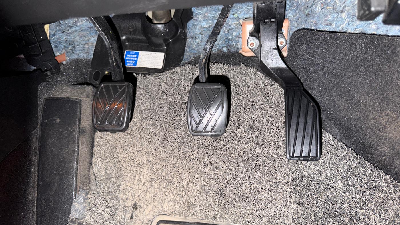 2022 Maruti Vitara Brezza ZXI PLUS, Petrol, Manual, 1,02,086 km, Pedals