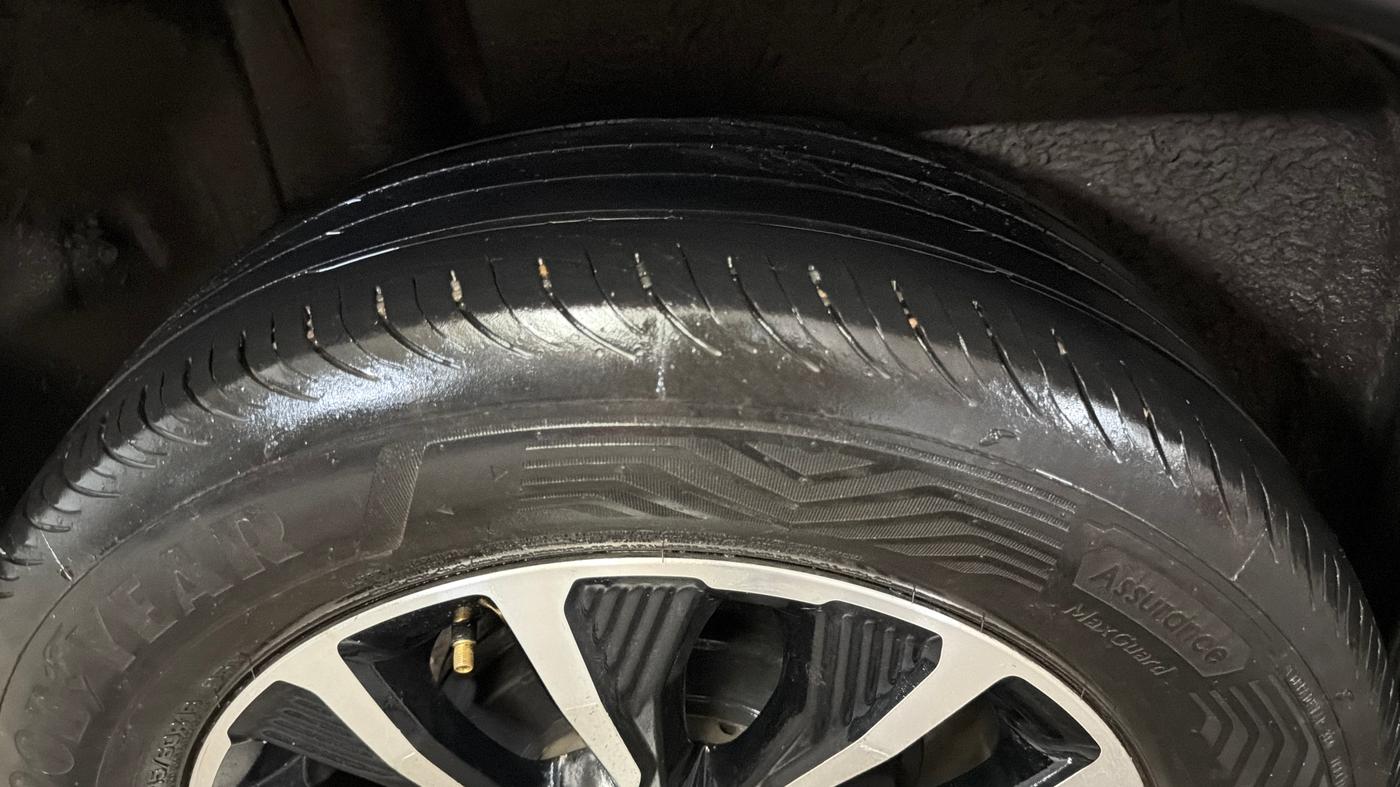 2022 Maruti Vitara Brezza ZXI PLUS, Petrol, Manual, 1,02,086 km, Right Rear Tyre Tread