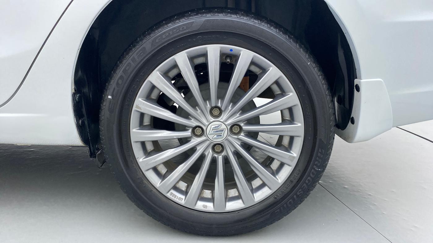 2016 Maruti Ciaz VDI+ SHVS, Diesel, Manual, 88,735 km, Left Rear Wheel