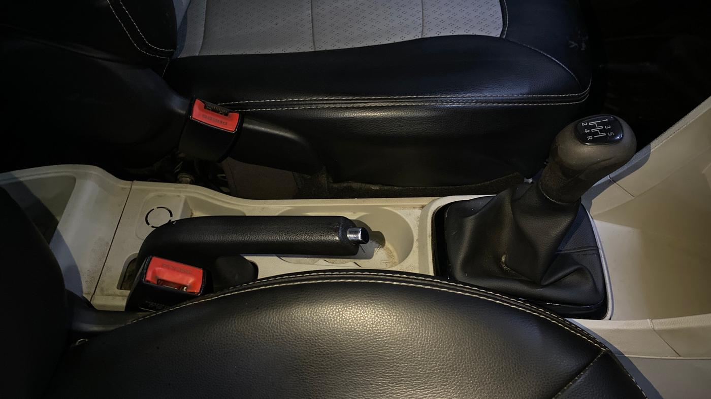 2022 Tata Tiago XZ PLUS PETROL, Petrol, Manual, 94,875 km, Gear Lever