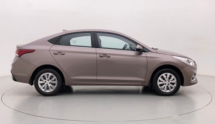 2018 Hyundai Verna 1.4 EX PETROL, Petrol, Manual, 64,469 km, Right Side View