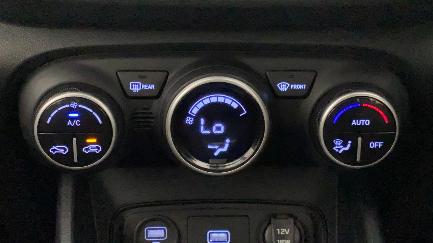 2019 Hyundai VENUE SX PLUS 1.0 TURBO DCT, Petrol, Automatic, 57,826 km, Automatic Climate Control