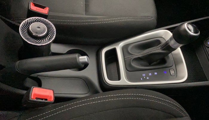 2019 Hyundai VENUE SX PLUS 1.0 TURBO DCT, Petrol, Automatic, 57,826 km, Gear Lever