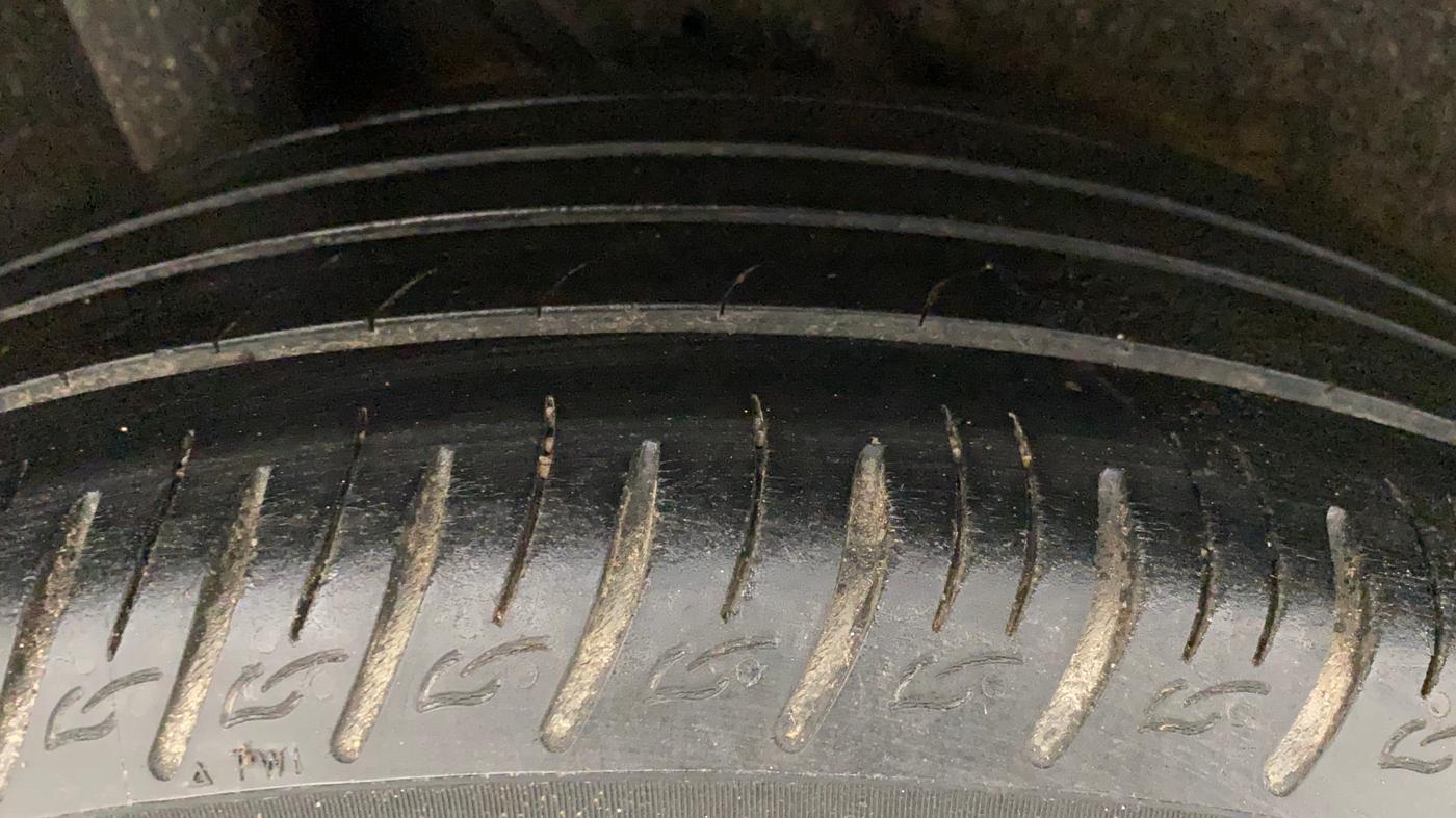 2019 Hyundai VENUE SX PLUS 1.0 TURBO DCT, Petrol, Automatic, 57,826 km, Right Rear Tyre Tread