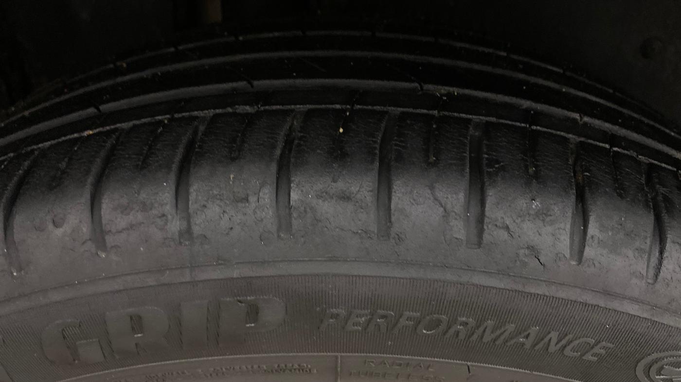 2023 MG HECTOR SAVVY PRO 1.5 TURBO CVT PETROL, Petrol, Automatic, 29,442 km, Right Rear Tyre Tread