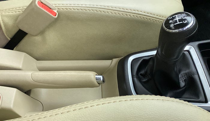 2018 Maruti Dzire VXI, Petrol, Manual, 54,146 km, Gear Lever