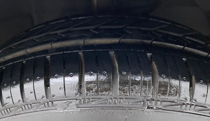 2018 Maruti Dzire VXI, Petrol, Manual, 54,146 km, Right Front Tyre Tread