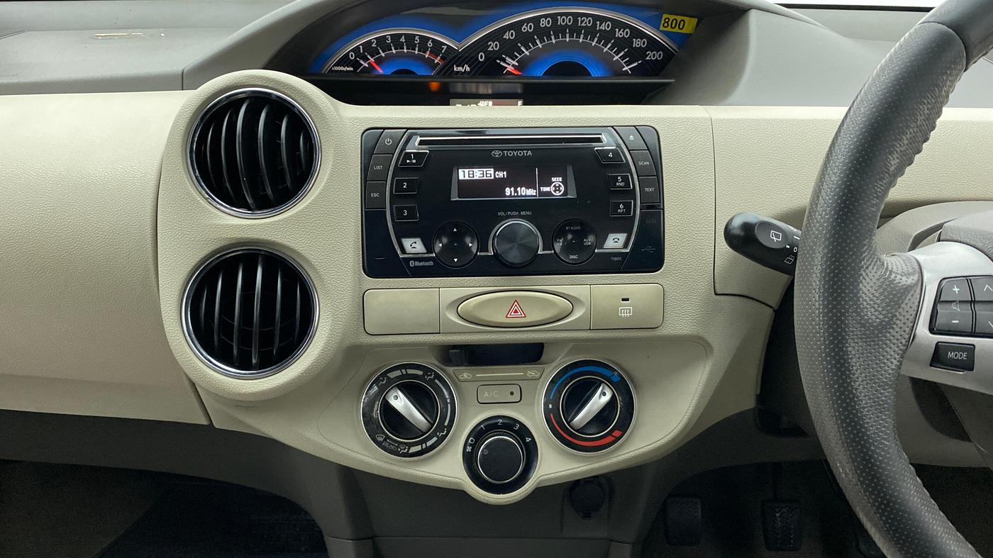 2015 Toyota Etios Liva VX, Petrol, Manual, 62,419 km, Air Conditioner