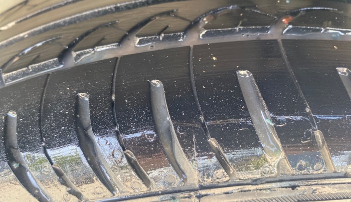 2016 Honda City 1.5L I-VTEC V MT, Petrol, Manual, 32,920 km, Left Rear Tyre Tread