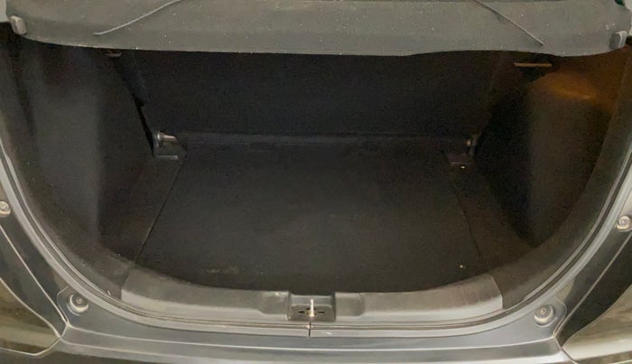 2017 Honda WR-V 1.2L I-VTEC VX MT, Petrol, Manual, 51,394 km, Boot Inside