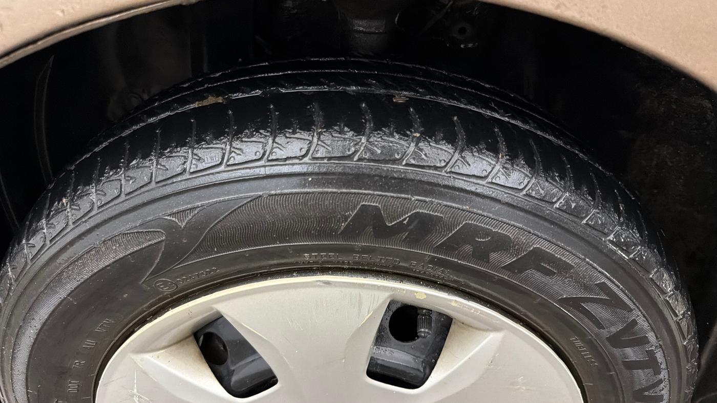 2019 Maruti New Wagon-R ZXI 1.2 AMT, Petrol, Automatic, 39,227 km, Left Front Tyre Tread