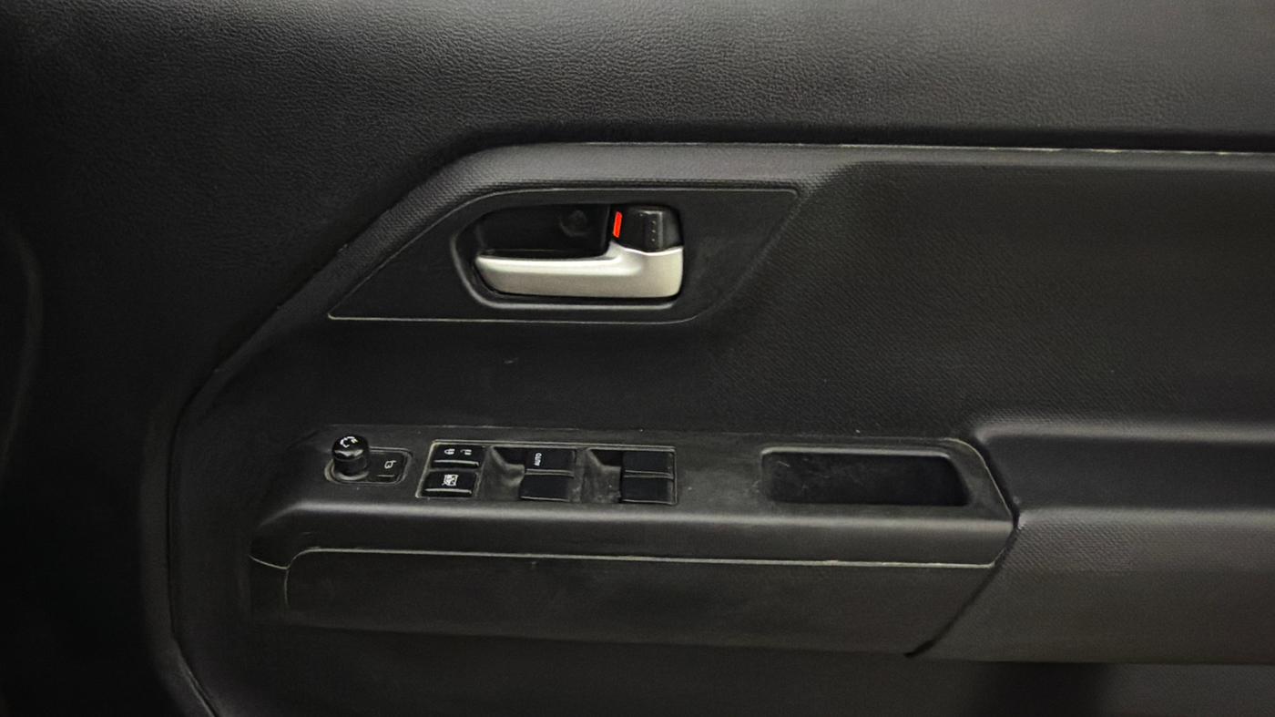 2019 Maruti New Wagon-R ZXI 1.2 AMT, Petrol, Automatic, 39,227 km, Driver Side Door Panels Control