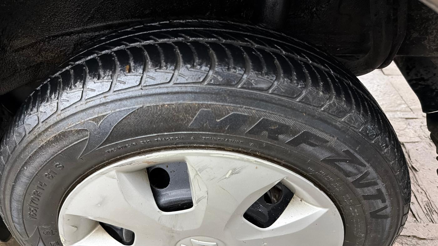 2019 Maruti New Wagon-R ZXI 1.2 AMT, Petrol, Automatic, 39,227 km, Left Rear Tyre Tread