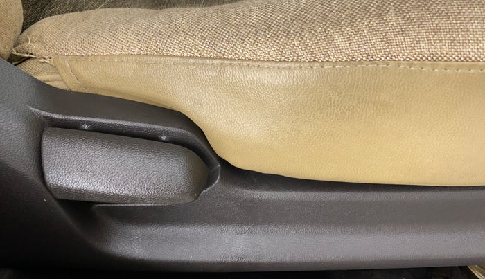 2014 Hyundai Verna FLUIDIC 1.4 VTVT, Petrol, Manual, 70,923 km, Driver Side Adjustment Panel