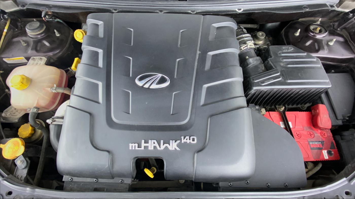 2016 Mahindra XUV500 W10 FWD, Diesel, Manual, 79,195 km, Open Bonet
