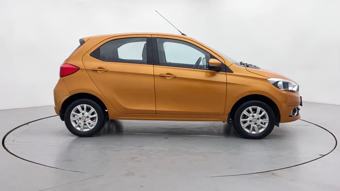2016 Tata Tiago XZ 1.2 REVOTRON, Petrol, Manual, 12,664 km, Right Side View