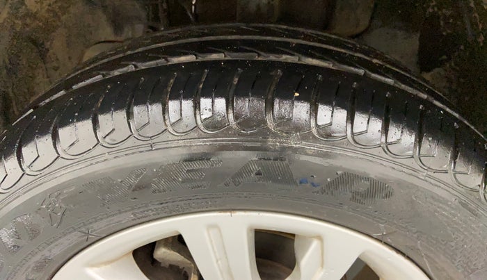 2016 Tata Tiago XZ 1.2 REVOTRON, Petrol, Manual, 12,664 km, Left Front Tyre Tread