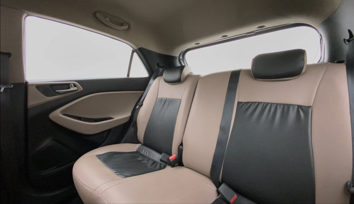 2015 Hyundai Elite i20 ASTA 1.2, Petrol, Manual, 49,189 km, Right Side Rear Door Cabin View