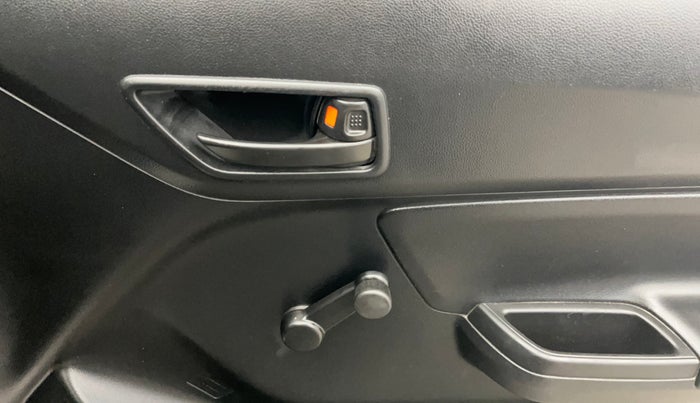 2023 Maruti Swift LXI, Petrol, Manual, 10,834 km, Driver Side Door Panels Control