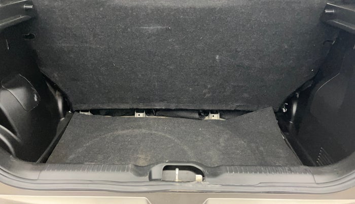 2023 Maruti Swift LXI, Petrol, Manual, 10,834 km, Boot Inside