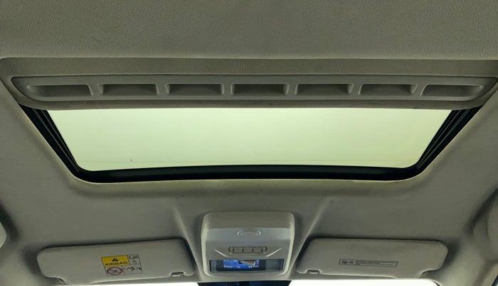 2020 Tata NEXON XZ PLUS (O) PETROL DUAL TONE, Petrol, Manual, 43,142 km, Moonroof/ Sunroof
