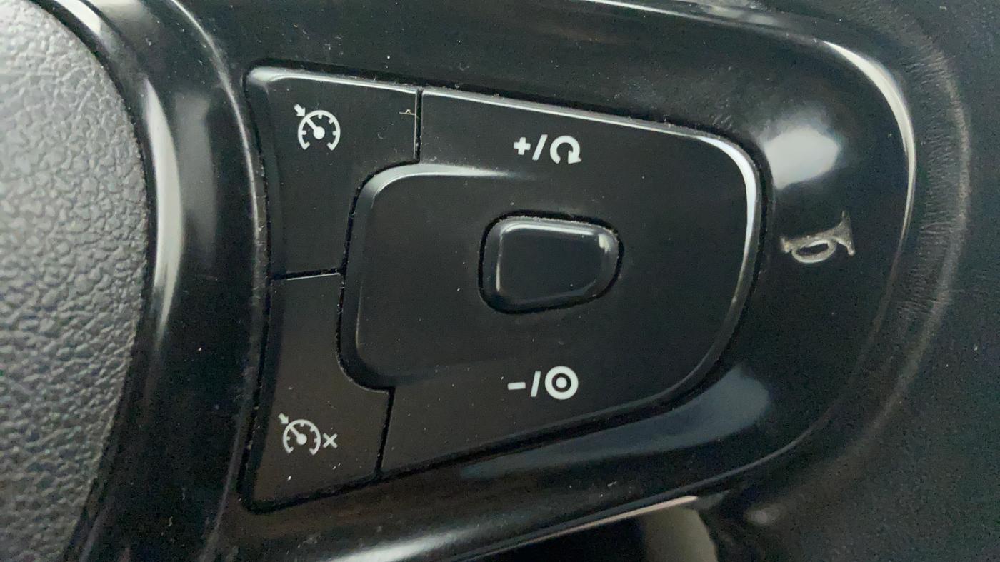 2020 Tata NEXON XZ PLUS (O) PETROL DUAL TONE, Petrol, Manual, 43,142 km, Adaptive Cruise Control