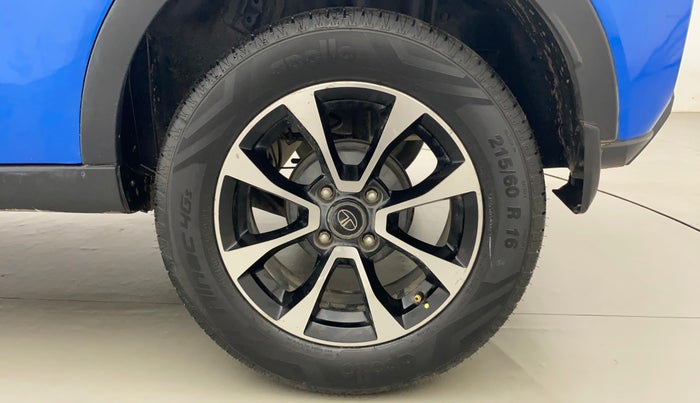 2020 Tata NEXON XZ PLUS (O) PETROL DUAL TONE, Petrol, Manual, 43,142 km, Left Rear Wheel