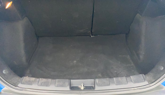 2020 Tata NEXON XZ PLUS (O) PETROL DUAL TONE, Petrol, Manual, 43,142 km, Boot Inside