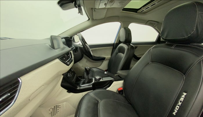 2020 Tata NEXON XZ PLUS (O) PETROL DUAL TONE, Petrol, Manual, 43,142 km, Right Side Front Door Cabin