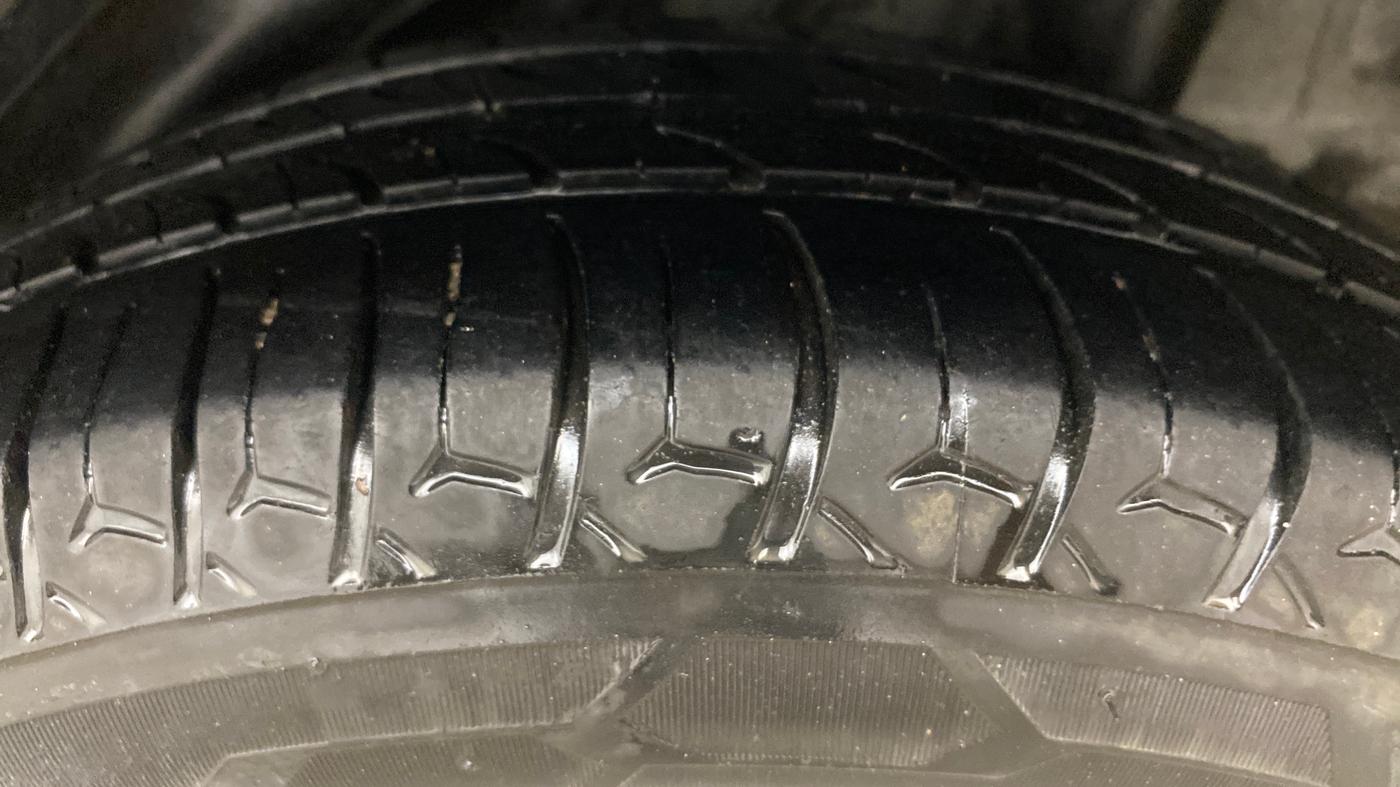 2014 Honda Brio S MT, Petrol, Manual, 64,172 km, Left Rear Tyre Tread