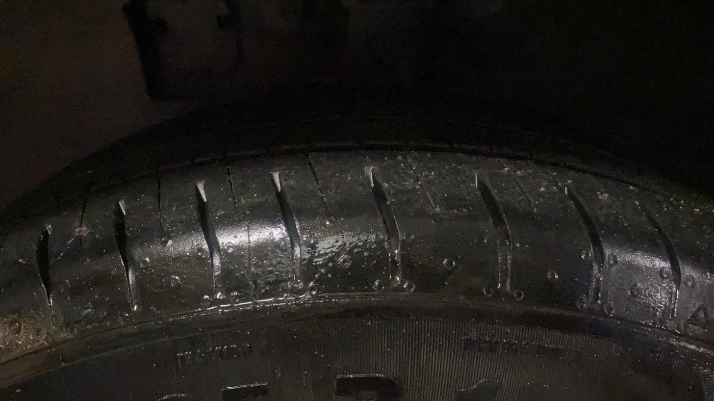 2023 Hyundai VENUE S 1.2, Petrol, Manual, 16,053 km, Left Front Tyre Tread