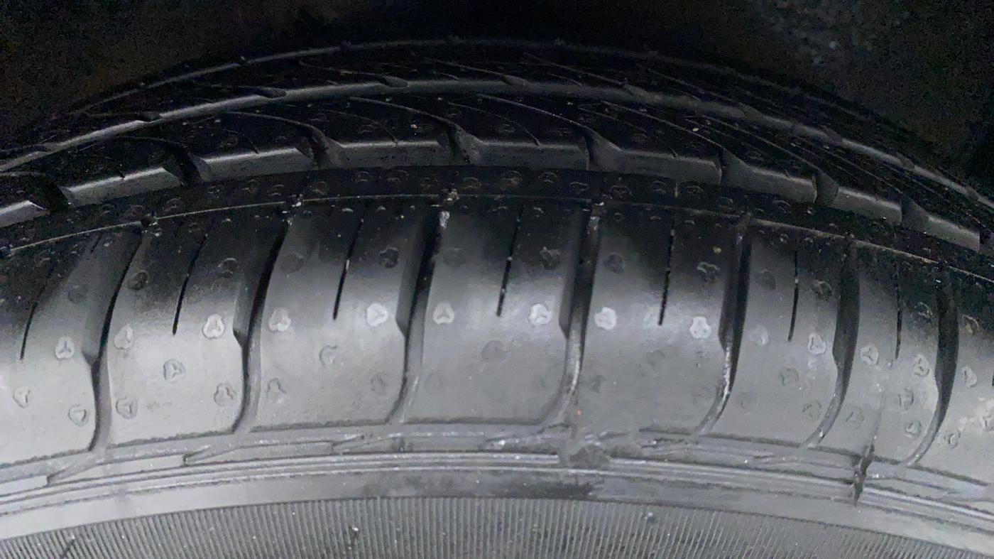 2019 Maruti Celerio VXI CNG D, CNG, Manual, 50,764 km, Right Front Tyre Tread