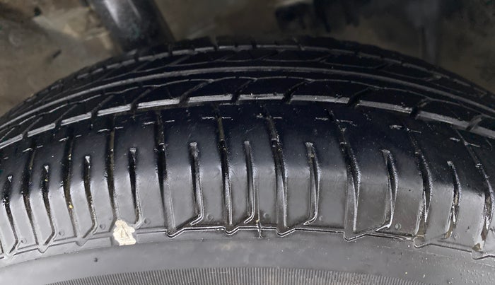 2018 Nissan Micra Active XV, Petrol, Manual, 64,384 km, Right Front Tyre Tread