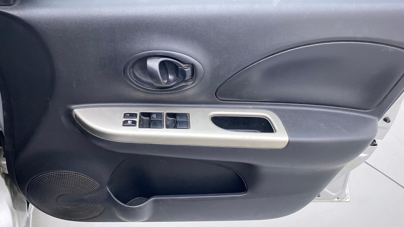 2018 Nissan Micra Active XV, Petrol, Manual, 64,384 km, Driver Side Door Panels Control