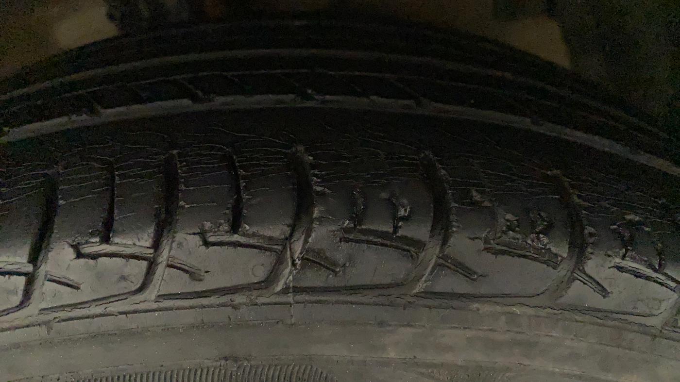 2016 Maruti Ciaz VXI, Petrol, Manual, 51,282 km, Left Rear Tyre Tread