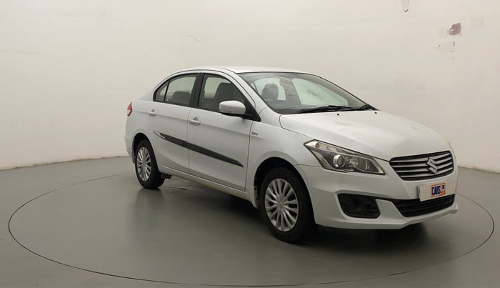 2016 Maruti Ciaz VXI, Petrol, Manual, 51,282 km, Right Front Diagonal