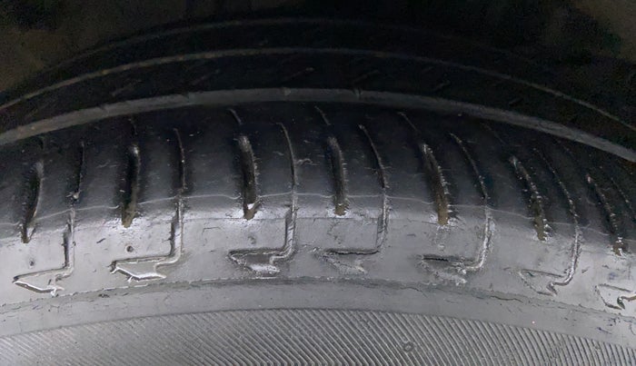 2018 Honda City ZX CVT ANNIVERSARY EDITION, Petrol, Automatic, 34,852 km, Right Front Tyre Tread
