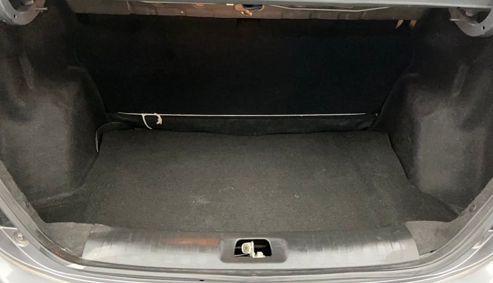 2014 Maruti Swift Dzire VXI, Petrol, Manual, 48,478 km, Boot Inside