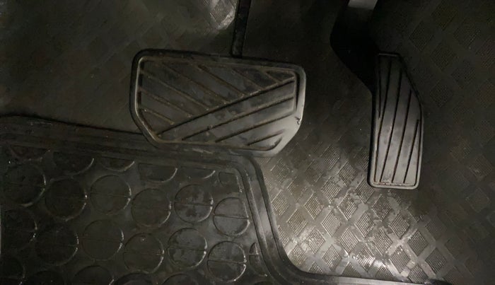 2015 Maruti Celerio VXI AMT, Petrol, Automatic, 91,909 km, Pedals