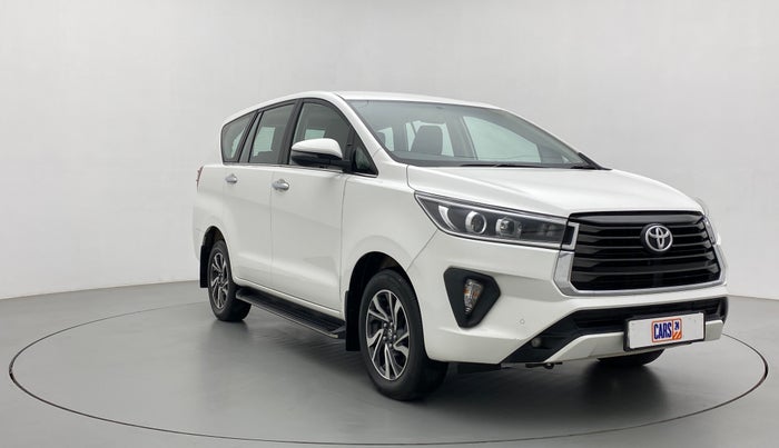 2022 Toyota Innova Crysta 2.4 VX 8 STR, Diesel, Manual, 48,971 km, Right Front Diagonal