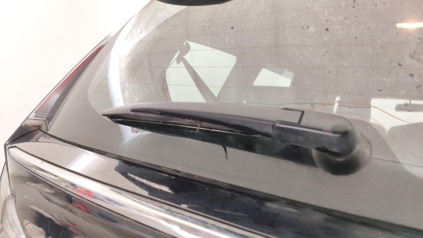 2022 Maruti XL6 ALPHA PLUS AT, Petrol, Automatic, 28,222 km, Rear Wiper