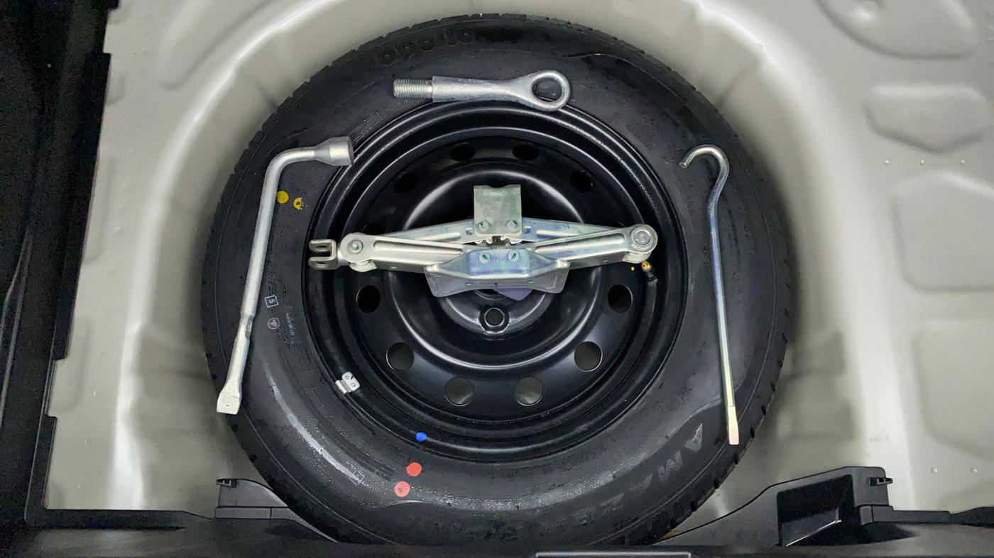 2019 Maruti Swift VXI D, Petrol, Manual, 16,521 km, Spare Tyre