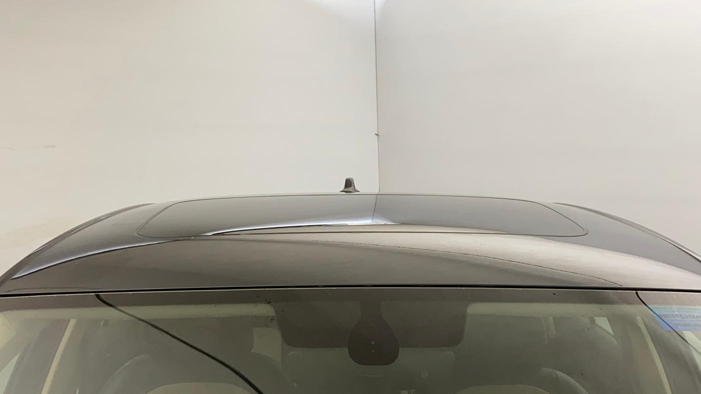 2022 Skoda SLAVIA STYLE 1.0L TSI MT, Petrol, Manual, 32,220 km, Moonroof/ Sunroof