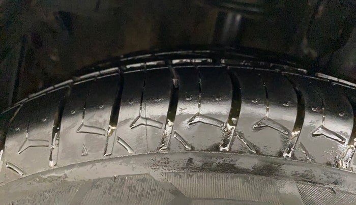 2017 Tata Tiago XZ PETROL, Petrol, Manual, 25,967 km, Right Rear Tyre Tread