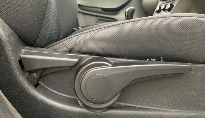 2017 Tata Tiago XZ PETROL, Petrol, Manual, 25,967 km, Driver Side Adjustment Panel