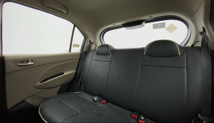 2019 Hyundai NEW SANTRO SPORTZ CNG, CNG, Manual, 50,694 km, Right Side Rear Door Cabin