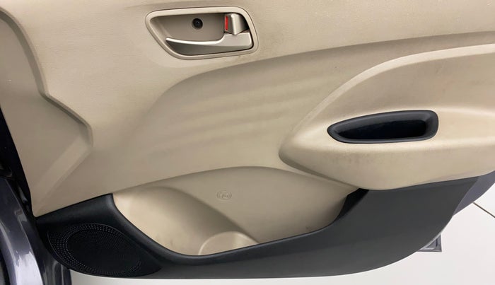 2019 Hyundai NEW SANTRO SPORTZ CNG, CNG, Manual, 50,694 km, Driver Side Door Panels Control