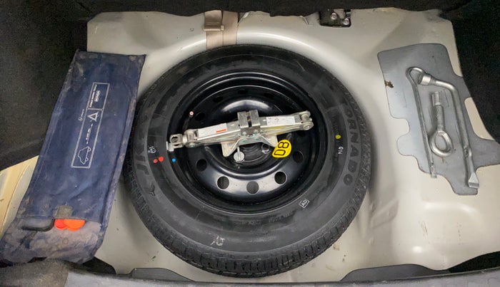 2016 Maruti Swift Dzire ZDI AMT, Diesel, Automatic, 31,093 km, Spare Tyre