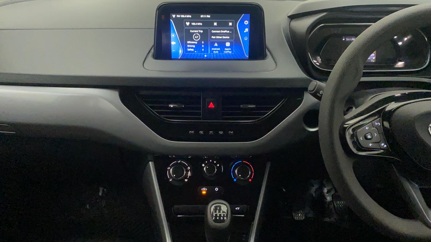 2022 Tata NEXON XM PLUS SUNROOF PETROL, Petrol, Manual, 7,600 km, Air Conditioner