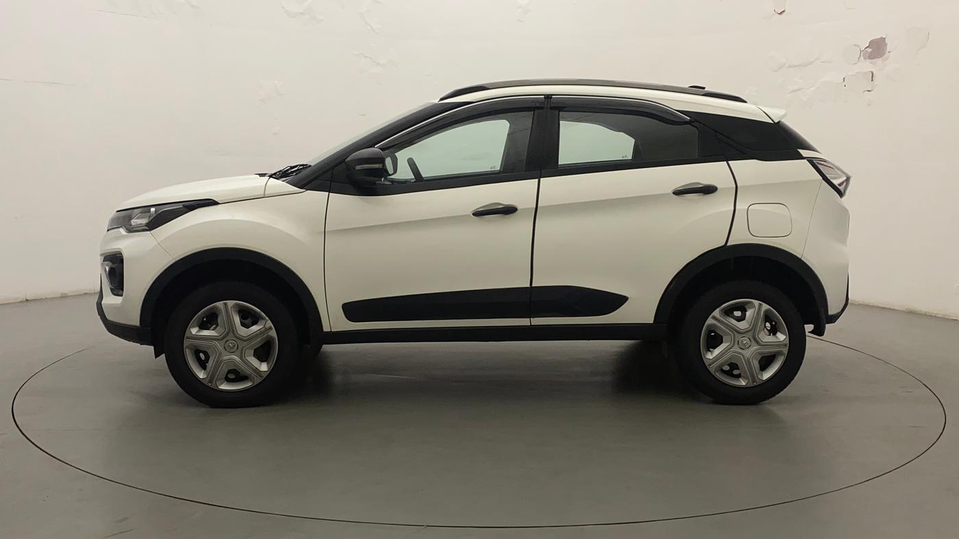 2022 Tata NEXON XM PLUS SUNROOF PETROL, Petrol, Manual, 7,600 km, Left Side